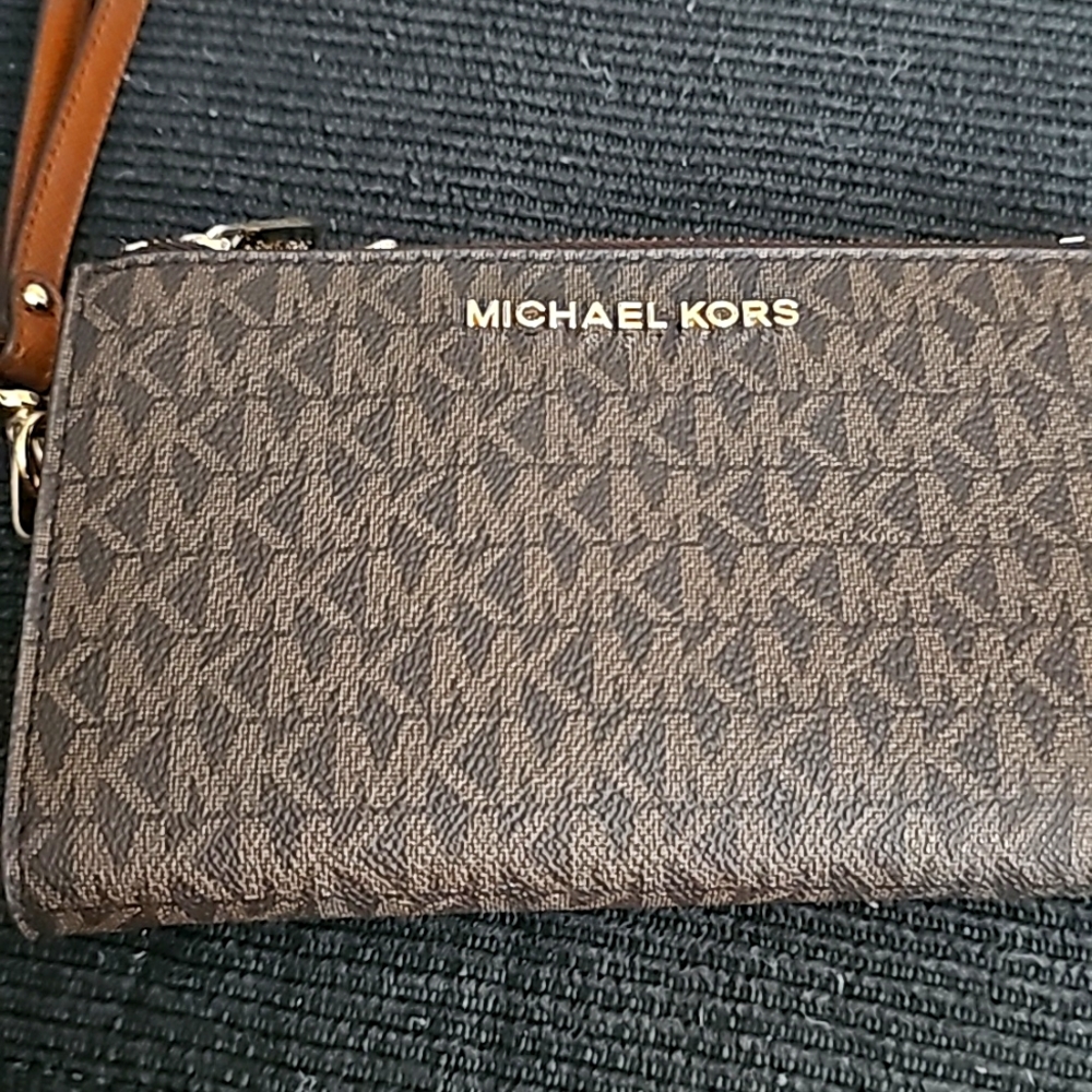 Bifold wallet